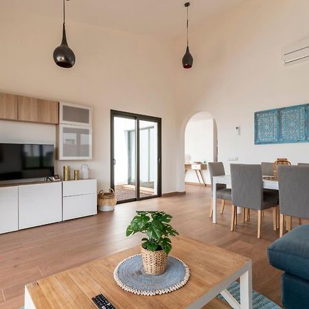 Lightbooking Pueblo Majorero Piscina Climatizada Jove 10 كاليتا ذي فوستي المظهر الخارجي الصورة